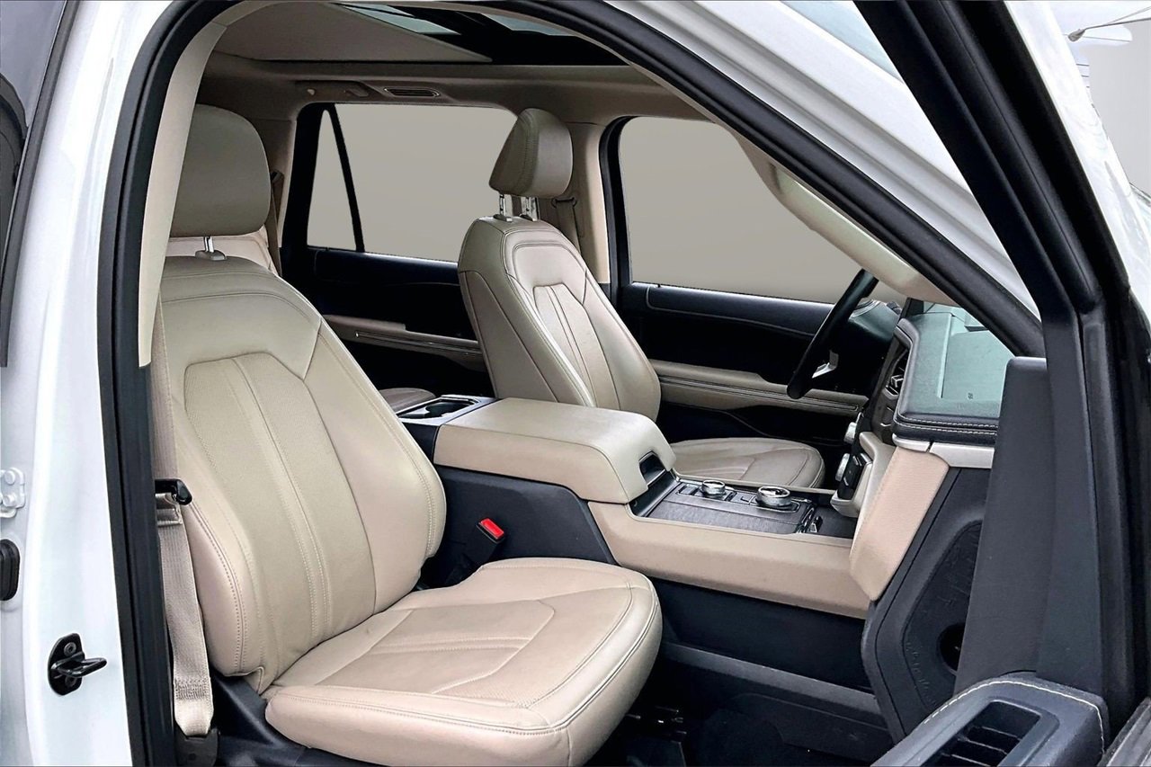 Used 2024 Ford Expedition Max Limited image 24