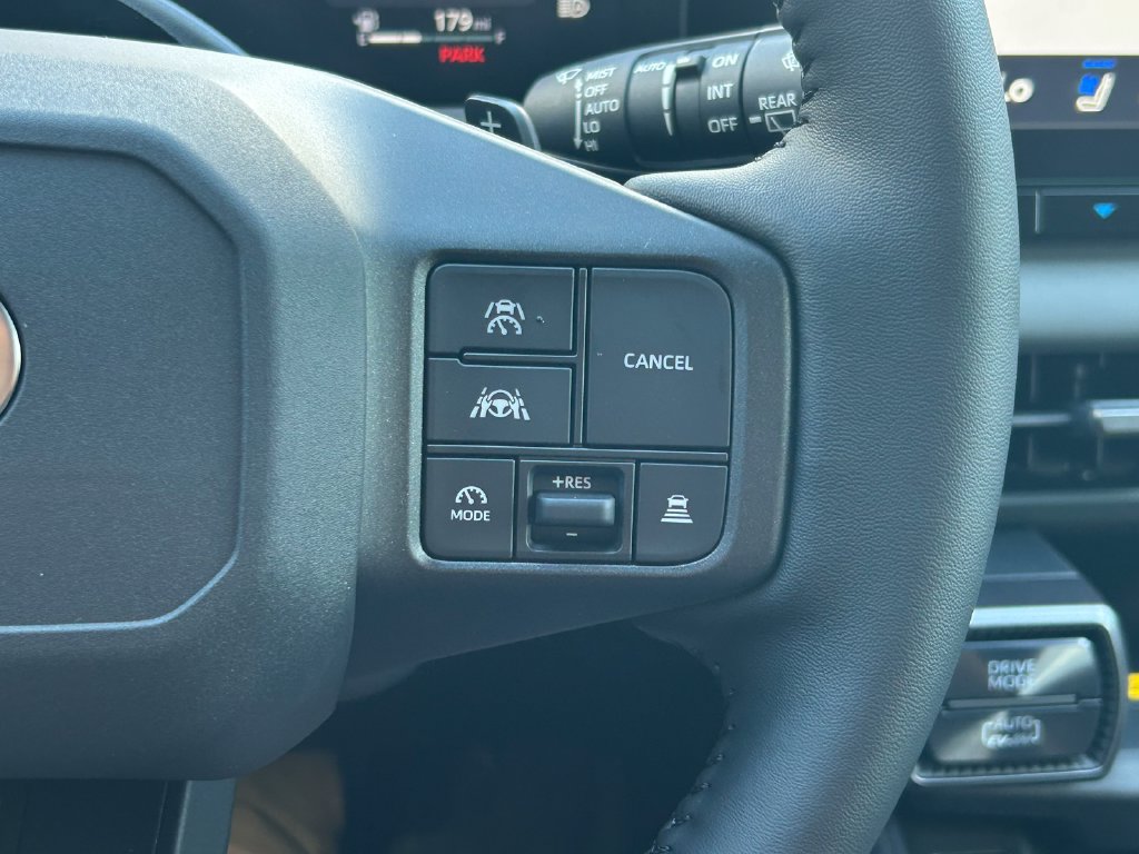 New 2026 Toyota RAV4 XSE AWD/4WD image 40