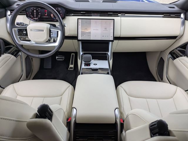 New 2025 Land Rover Range Rover Long Wheelbase Autobiography image 14
