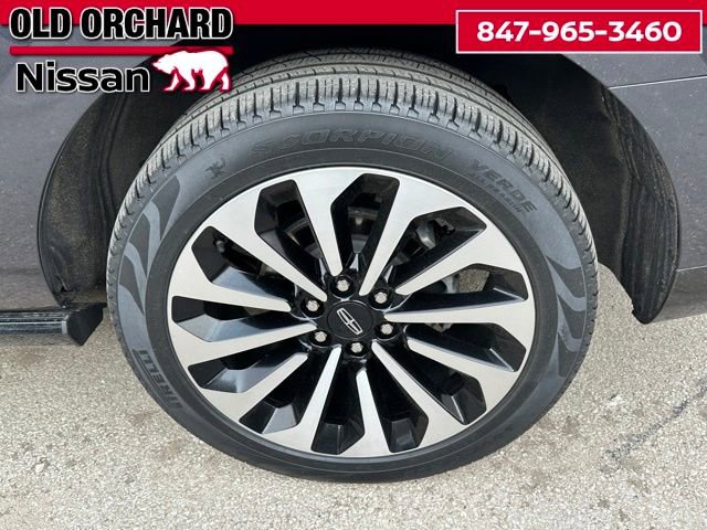 Used 2022 Lincoln Navigator Reserve image 10