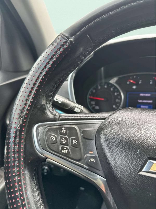 Used 2020 Chevrolet Equinox LT w/ Driver Convenience Package AWD/4WD image 23