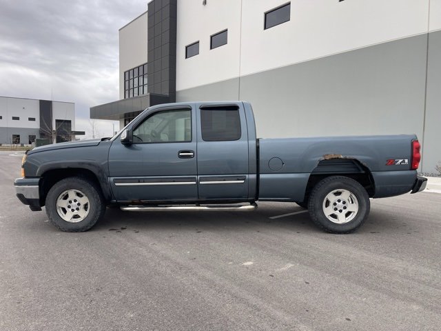 Used 2006 Chevrolet Silverado 1500 LT w/ Light Duty Power Package image 8