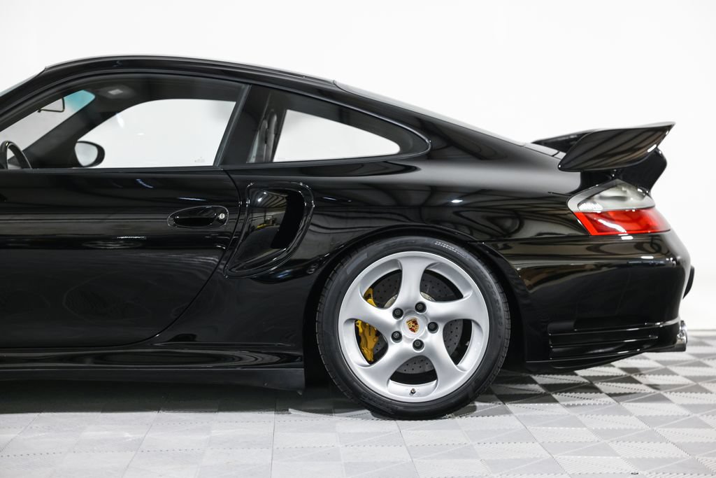 Used 2003 Porsche 911 GT2 RWD image 12