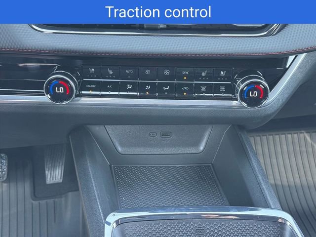 Certified 2026 Chevrolet Equinox RS w/ Convenience Package III image 18