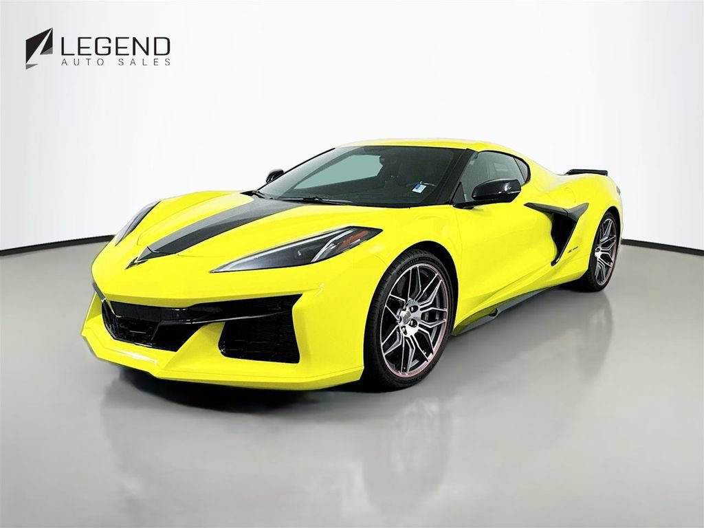 Used 2023 Chevrolet Corvette Z06 w/ Stealth Interior Trim Package RWD video 1
