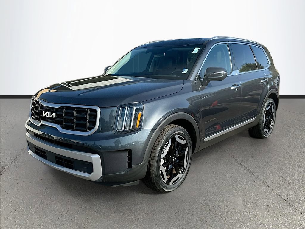 Certified 2023 Kia Telluride S w/ S Sunroof Package image 3