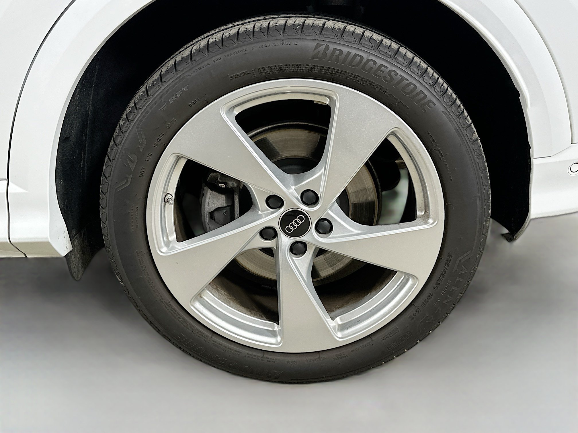Used 2025 Audi Q5 Prestige AWD/4WD image 38