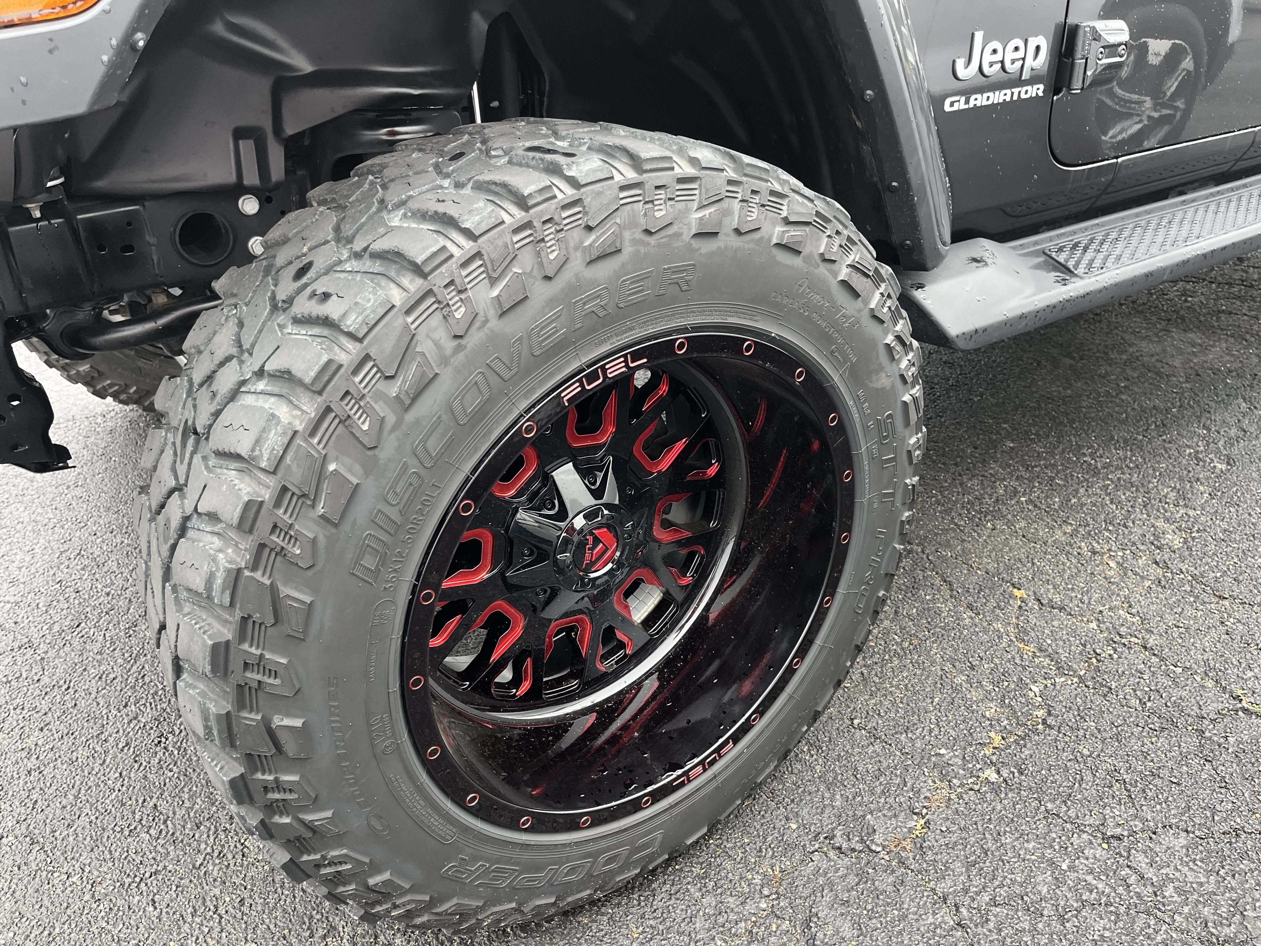 Used 2020 Jeep Gladiator Overland w/ LED Lighting Group image 2