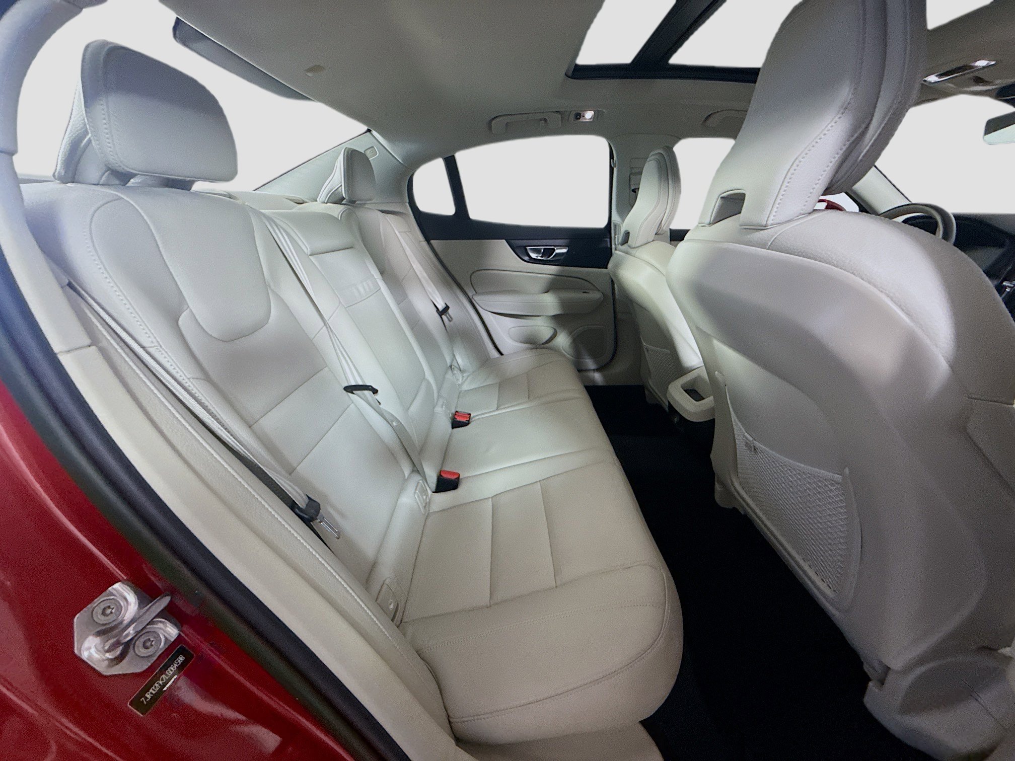 Used 2020 Volvo S60 T5 Momentum image 27