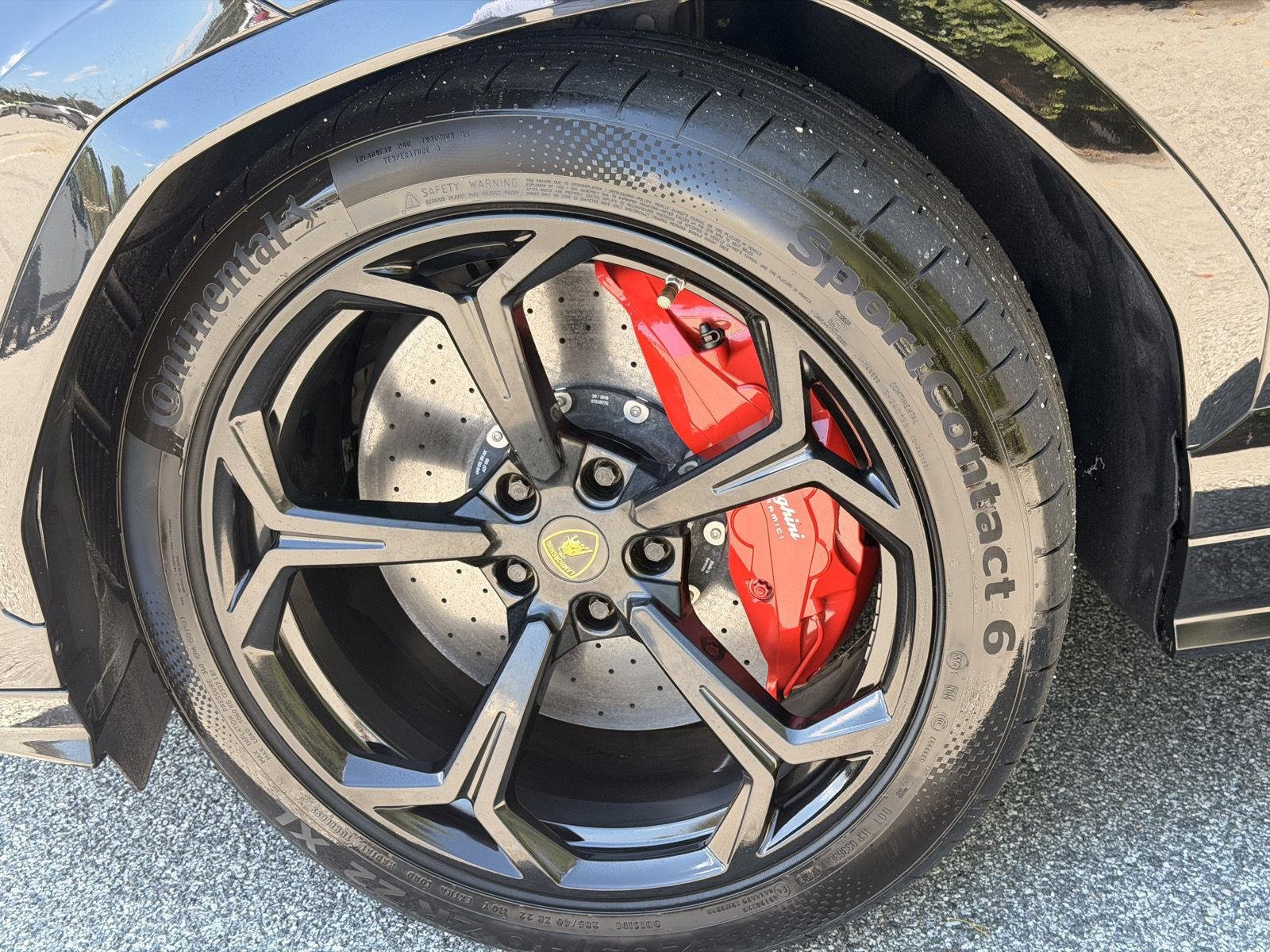Used 2020 Lamborghini Urus AWD/4WD image 49