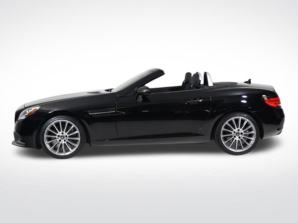 Used 2020 Mercedes-Benz SLC 300 image 2