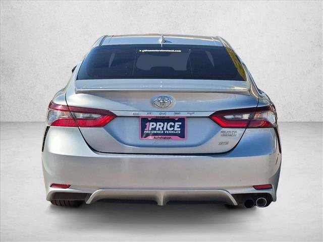 Used 2021 Toyota Camry SE FWD image 3