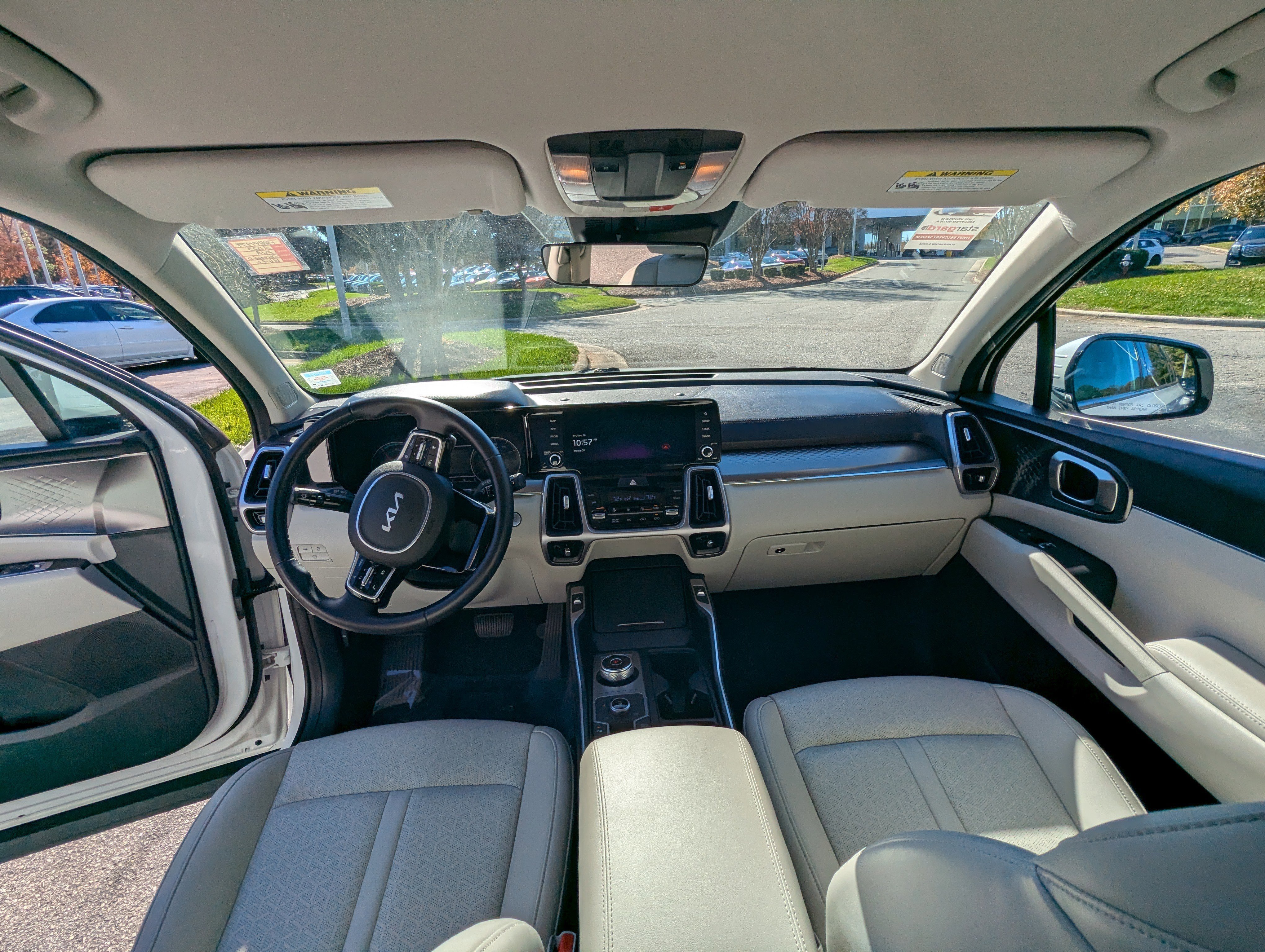 Used 2023 Kia Sorento EX image 12