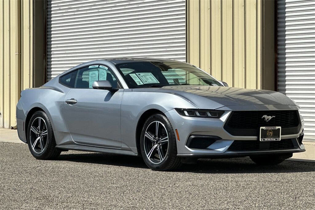 Used 2024 Ford Mustang Premium image 8