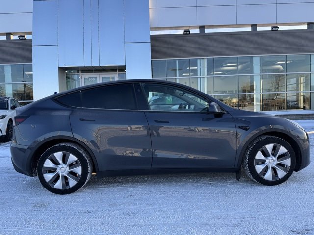 Used 2023 Tesla Model Y Long Range image 32