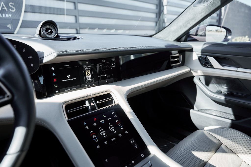 Used 2020 Porsche Taycan Turbo S image 64