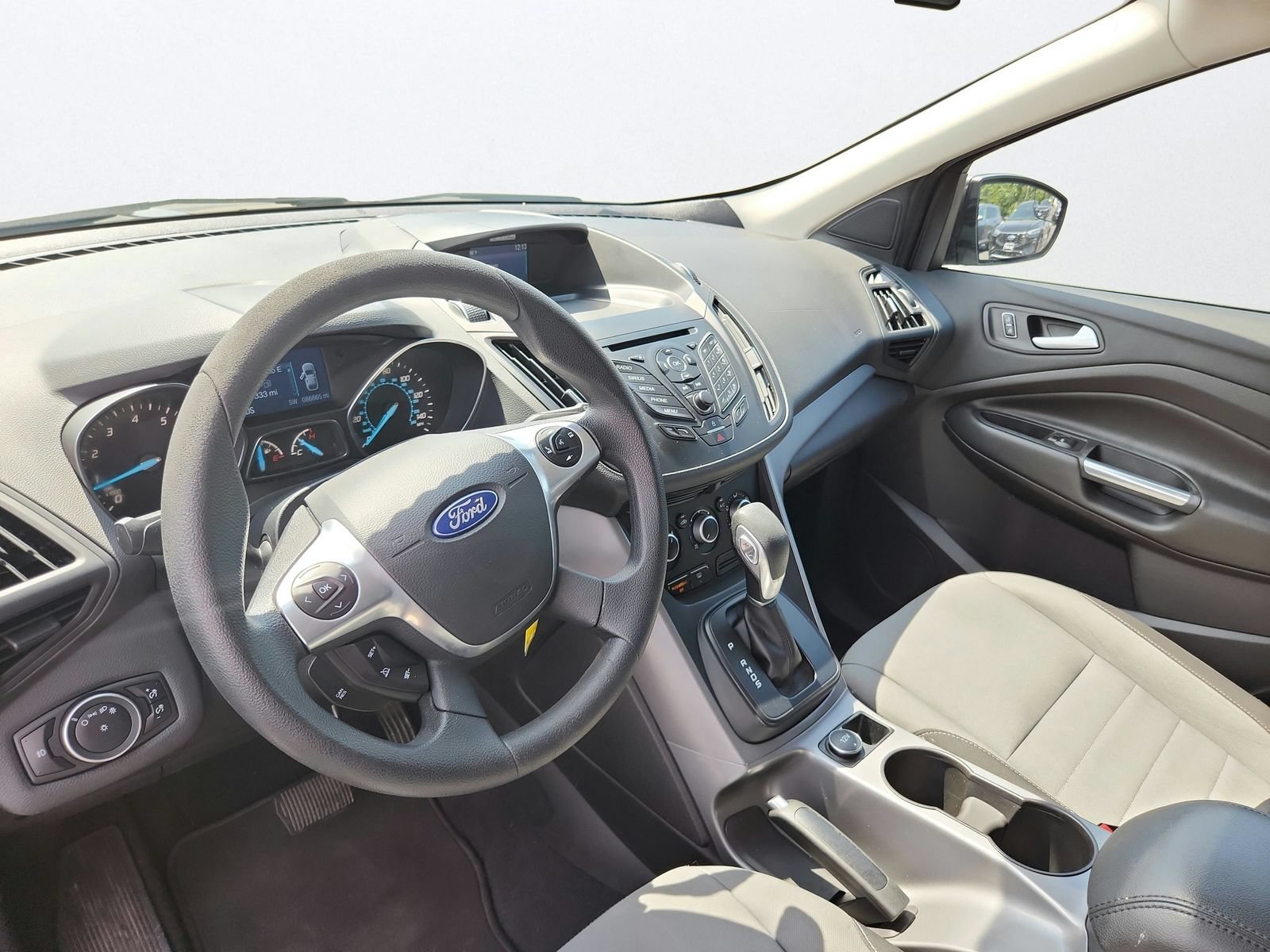 Used 2015 Ford Escape SE FWD image 11
