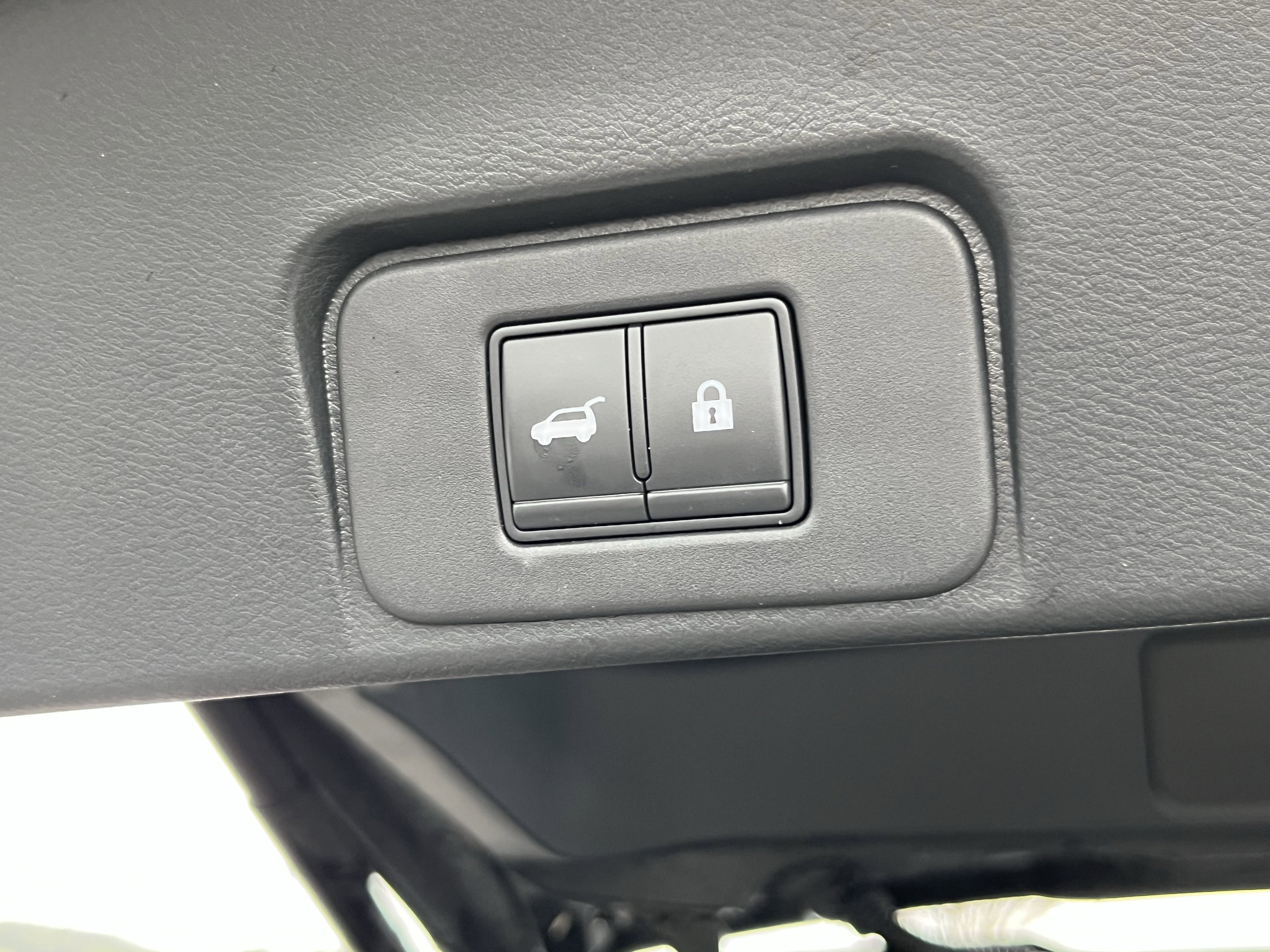 Used 2021 Nissan Rogue SL w/ Premium Package AWD/4WD image 8
