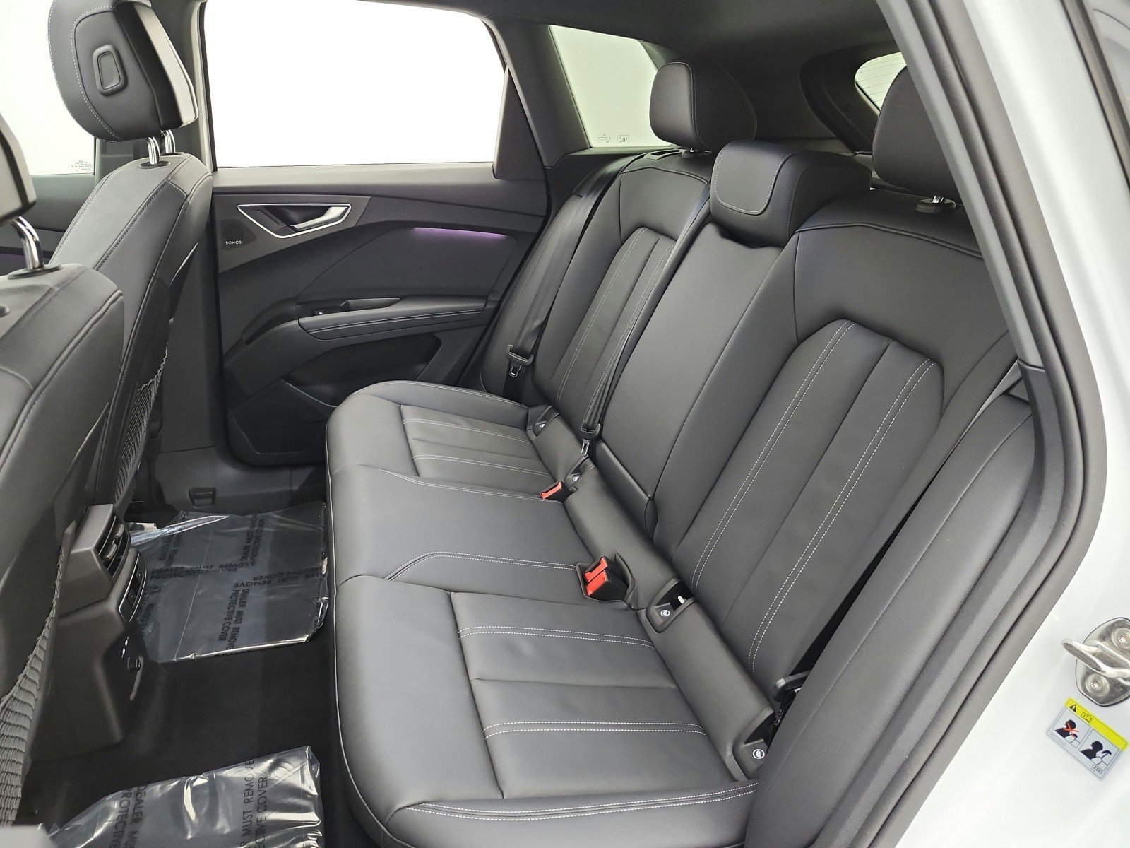 Used 2024 Audi Q4 e-tron Premium Plus image 19