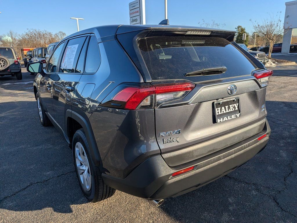 Used 2025 Toyota RAV4 LE image 6