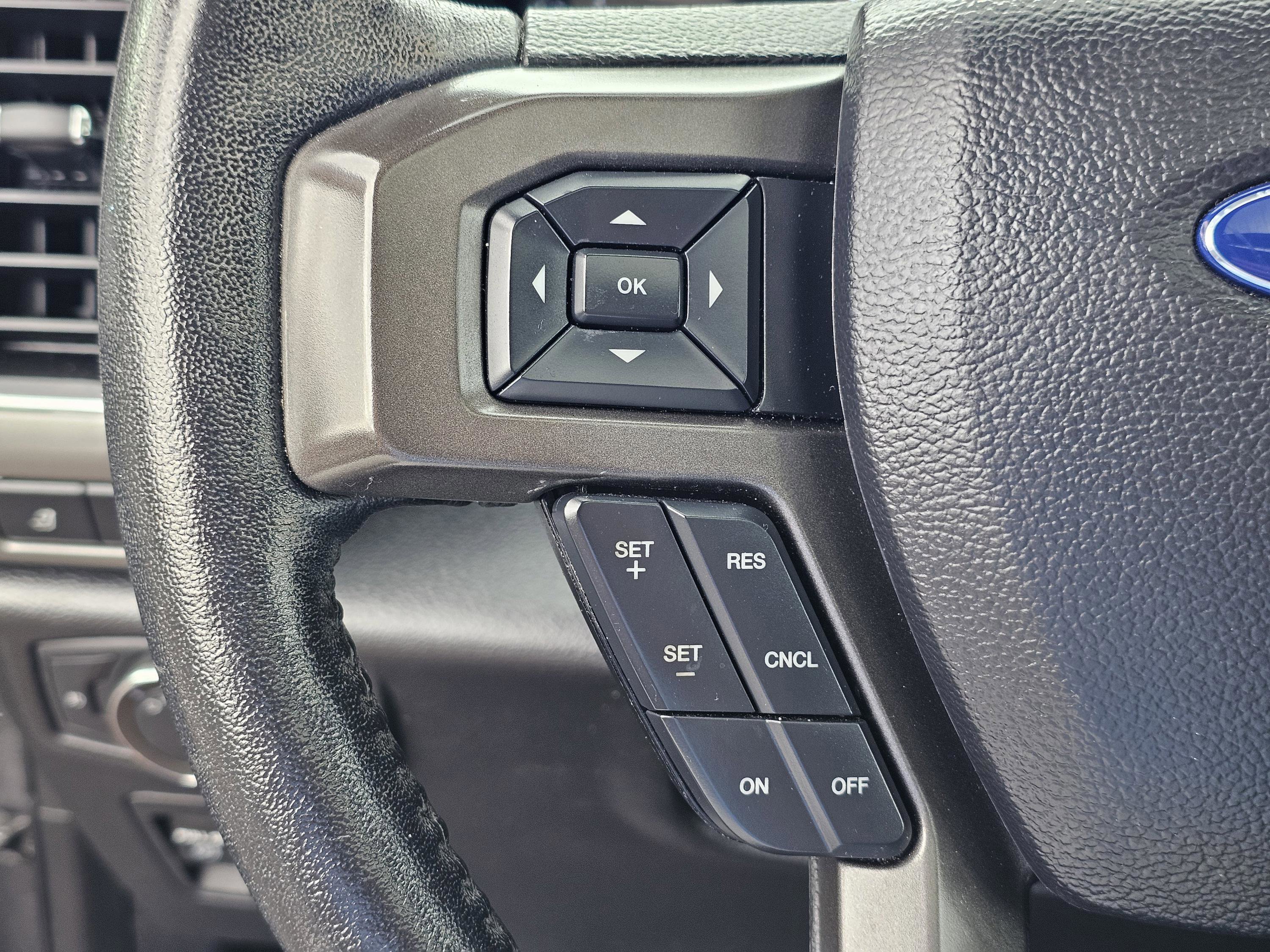 Used 2020 Ford Expedition XLT w/ Equipment Group 202A RWD image 21