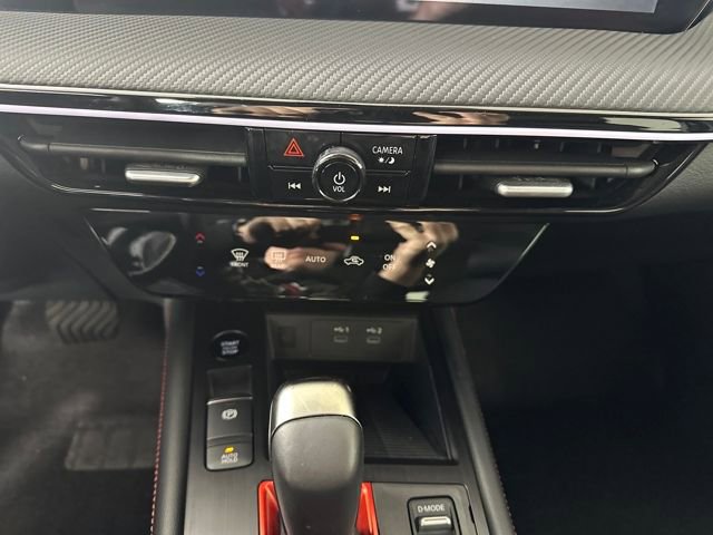 Certified 2025 Nissan Kicks SR image 23