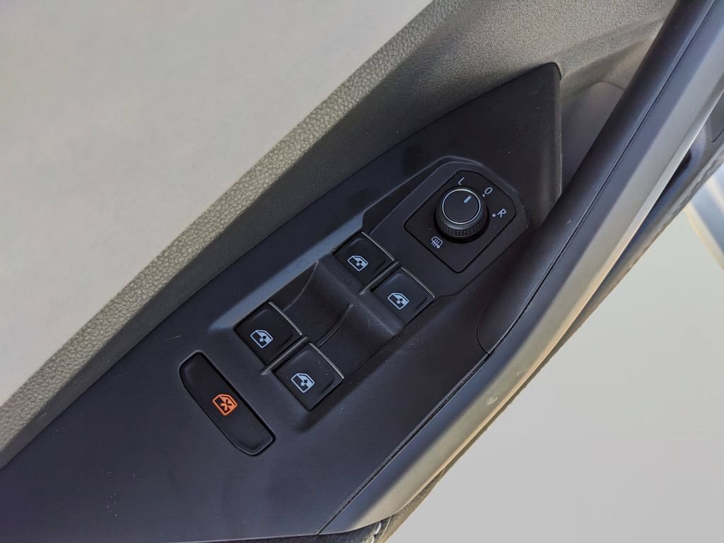 New 2026 Volkswagen Jetta SE FWD image 14