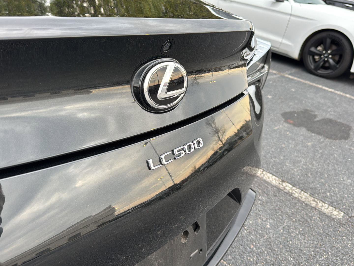 Used 2020 Lexus LC 500 Coupe w/ Touring Package image 9