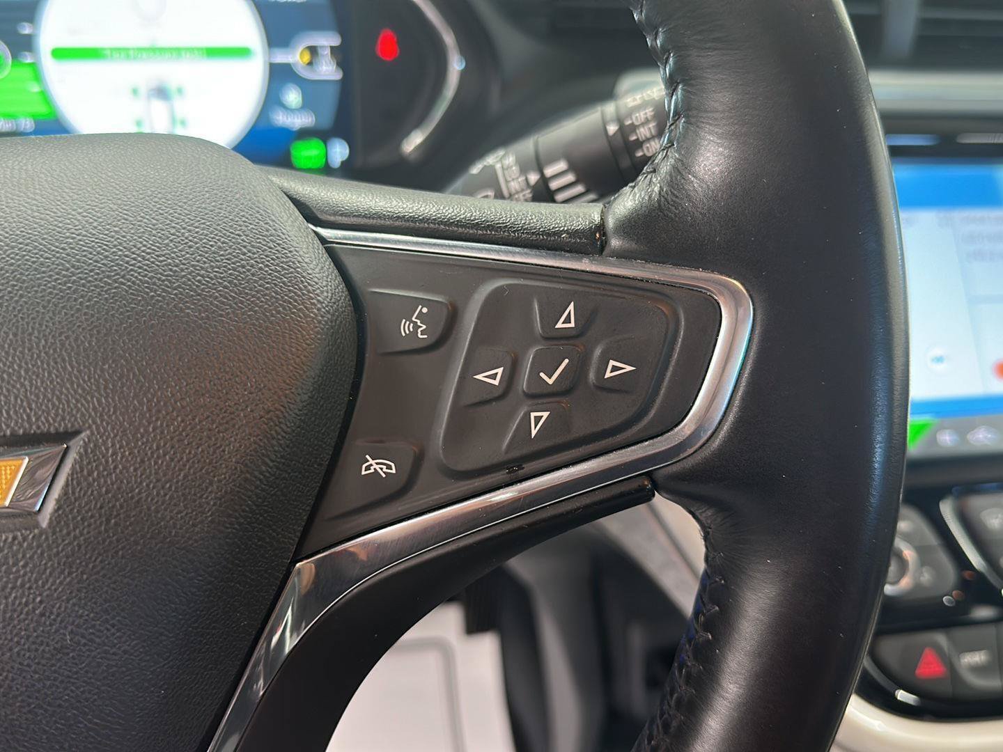 Used 2017 Chevrolet Bolt LT FWD image 13
