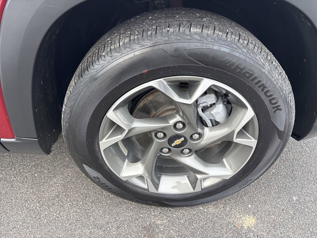 Certified 2024 Chevrolet Trax LT w/ Driver Confidence Package image 13