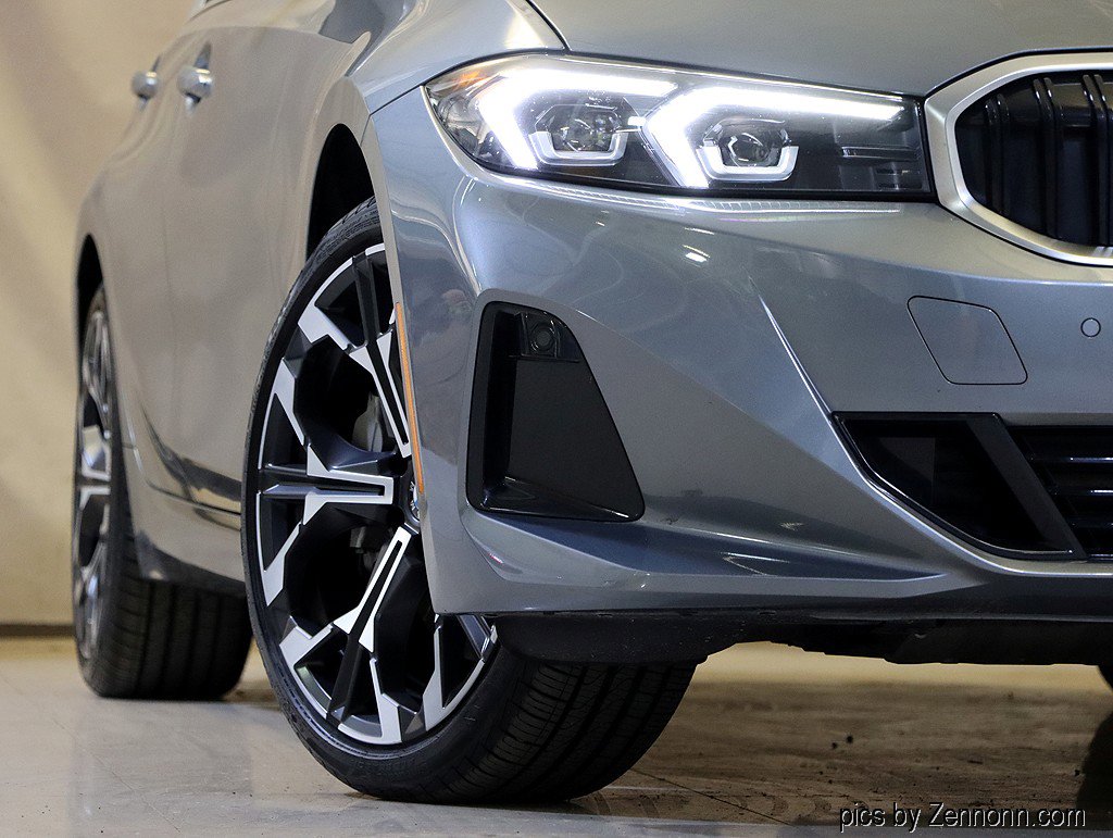 Used 2025 BMW 330i xDrive Sedan w/ M Sport Package image 4