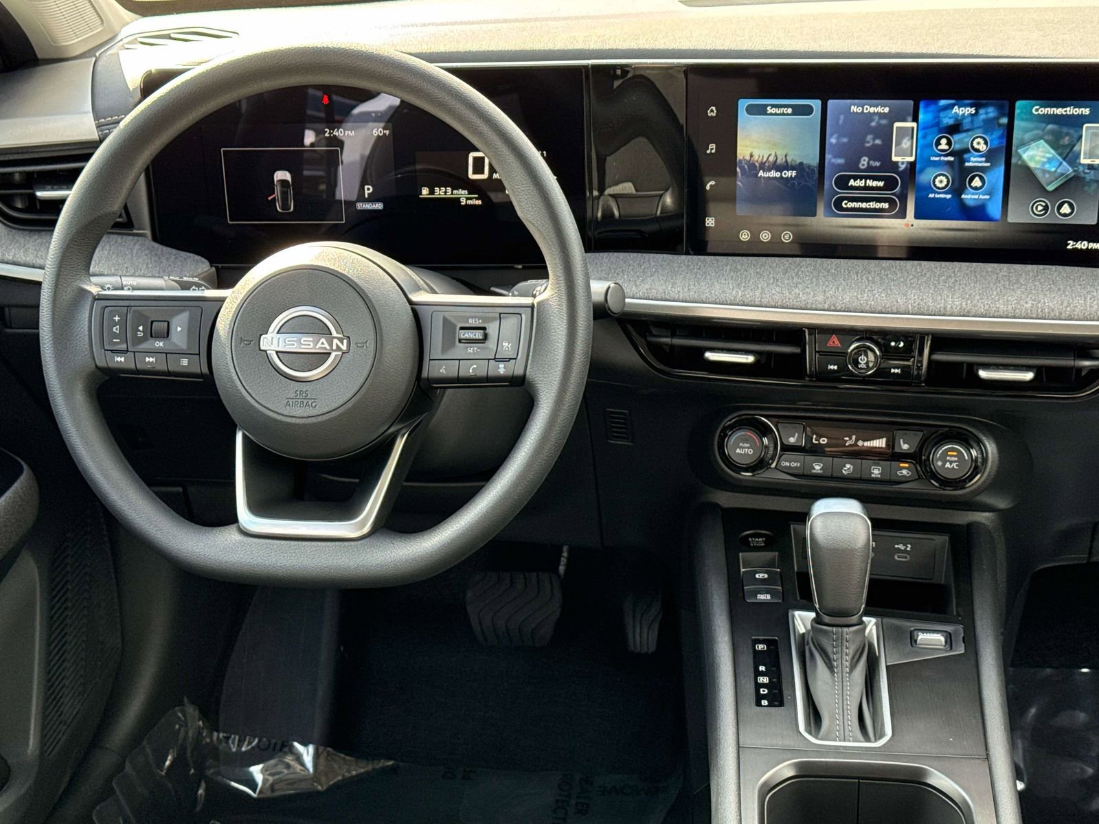 New 2026 Nissan Kicks SV w/ SV Premium Package image 8