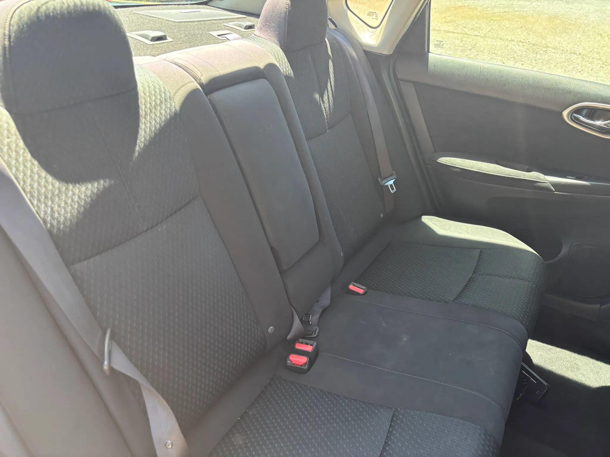 Used 2014 Nissan Sentra SR w/ Premium Package FWD image 16