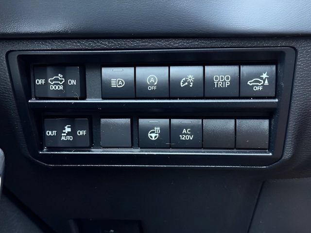 Used 2022 Toyota Tundra Platinum RWD image 28