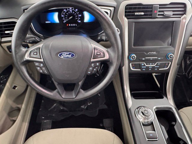 Used 2019 Ford Fusion SE FWD image 22
