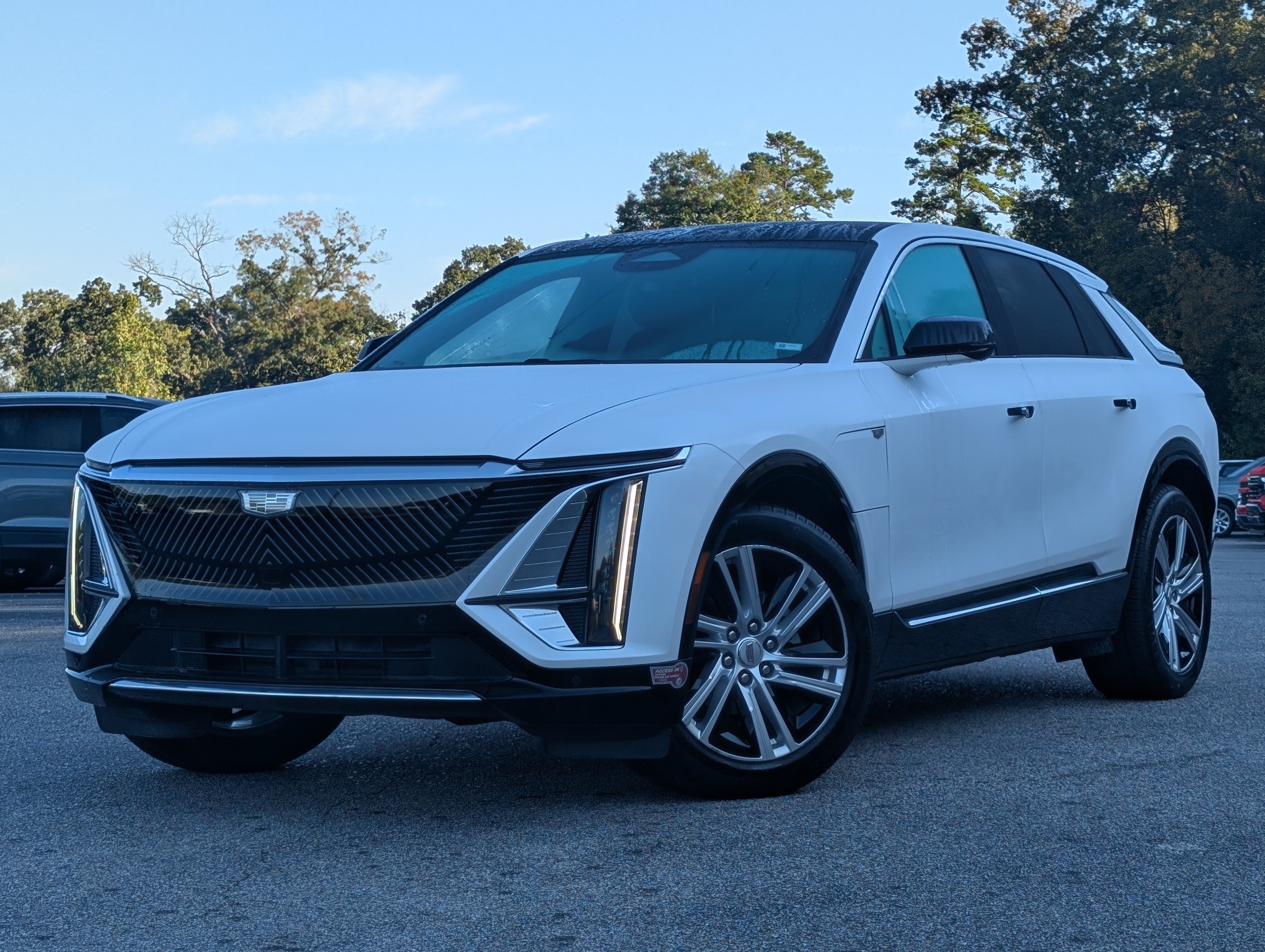 Used 2024 Cadillac Lyriq Tech RWD image 4