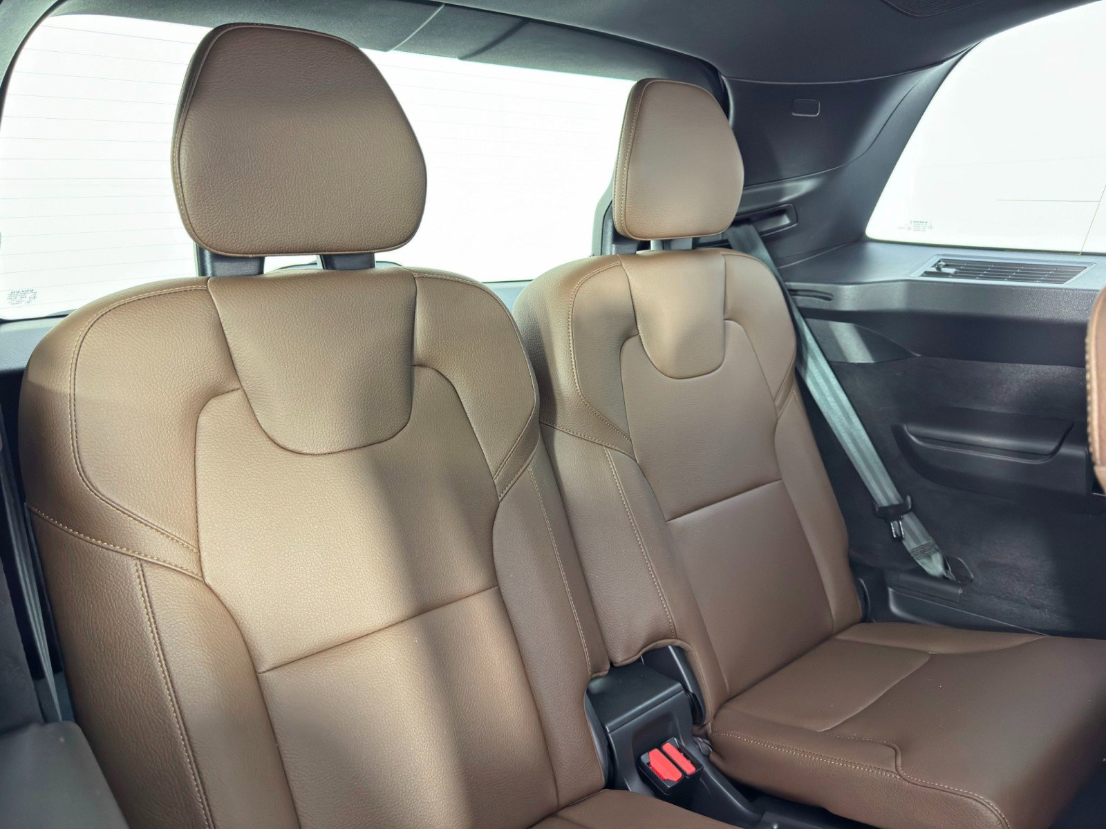 Used 2024 Volvo XC90 T8 Plus image 42