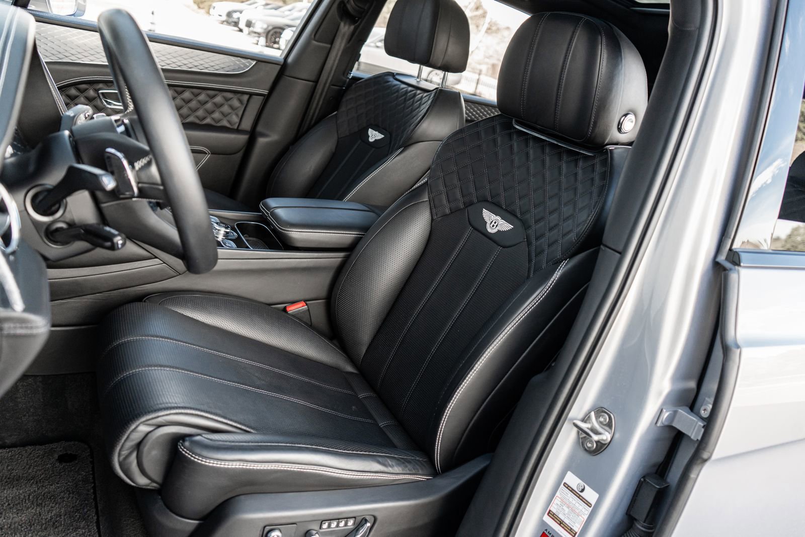 Certified 2022 Bentley Bentayga image 23