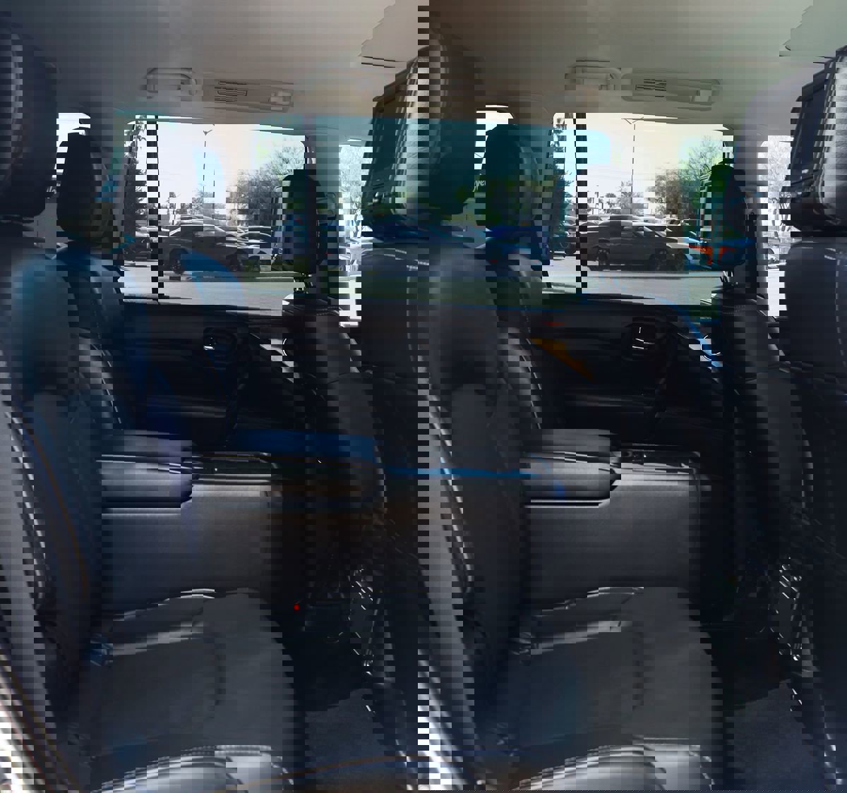 Used 2022 INFINITI QX80 Luxe w/ All-Season Package image 30