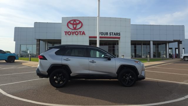 Used 2021 Toyota RAV4 XSE AWD/4WD image 5