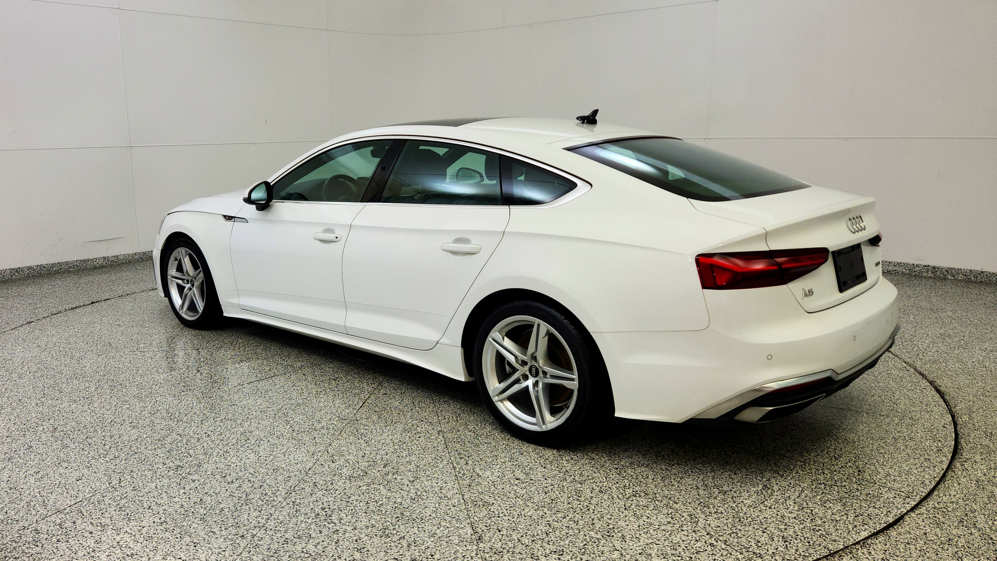 Used 2022 Audi A5 2.0T Premium w/ Convenience Package AWD/4WD image 5