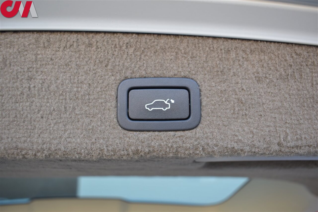 Used 2013 Volvo XC70 T6 image 30