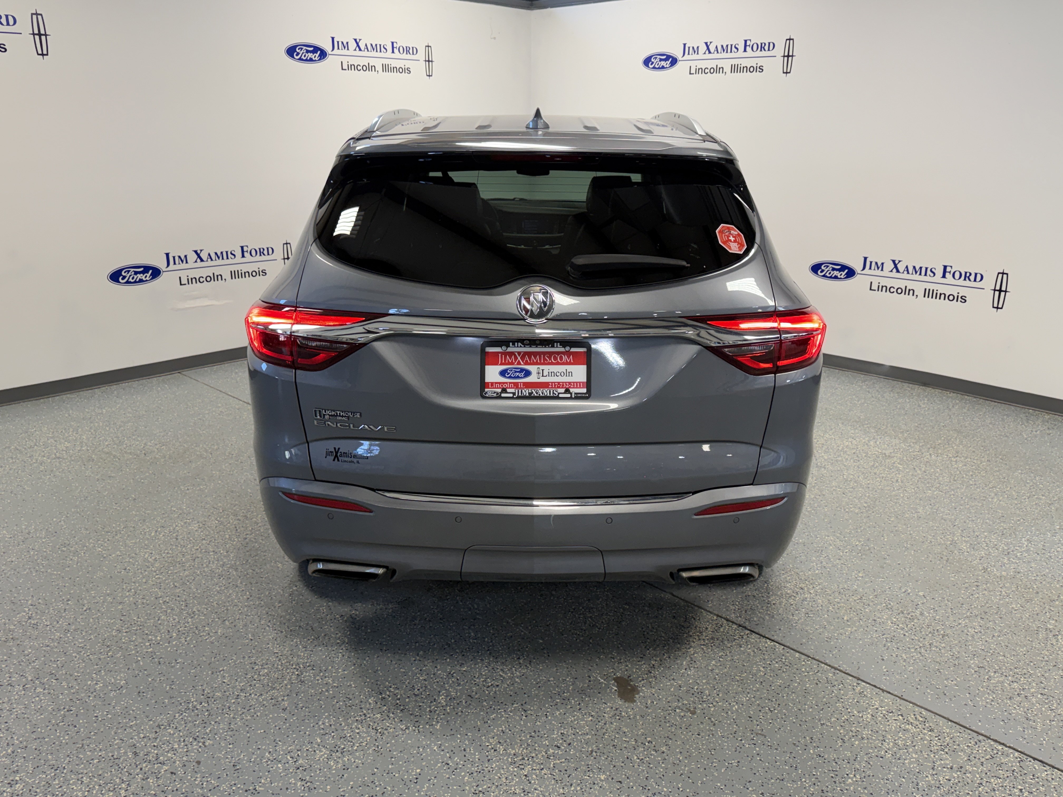 Used 2020 Buick Enclave Avenir w/ Avenir Technology Package FWD image 32