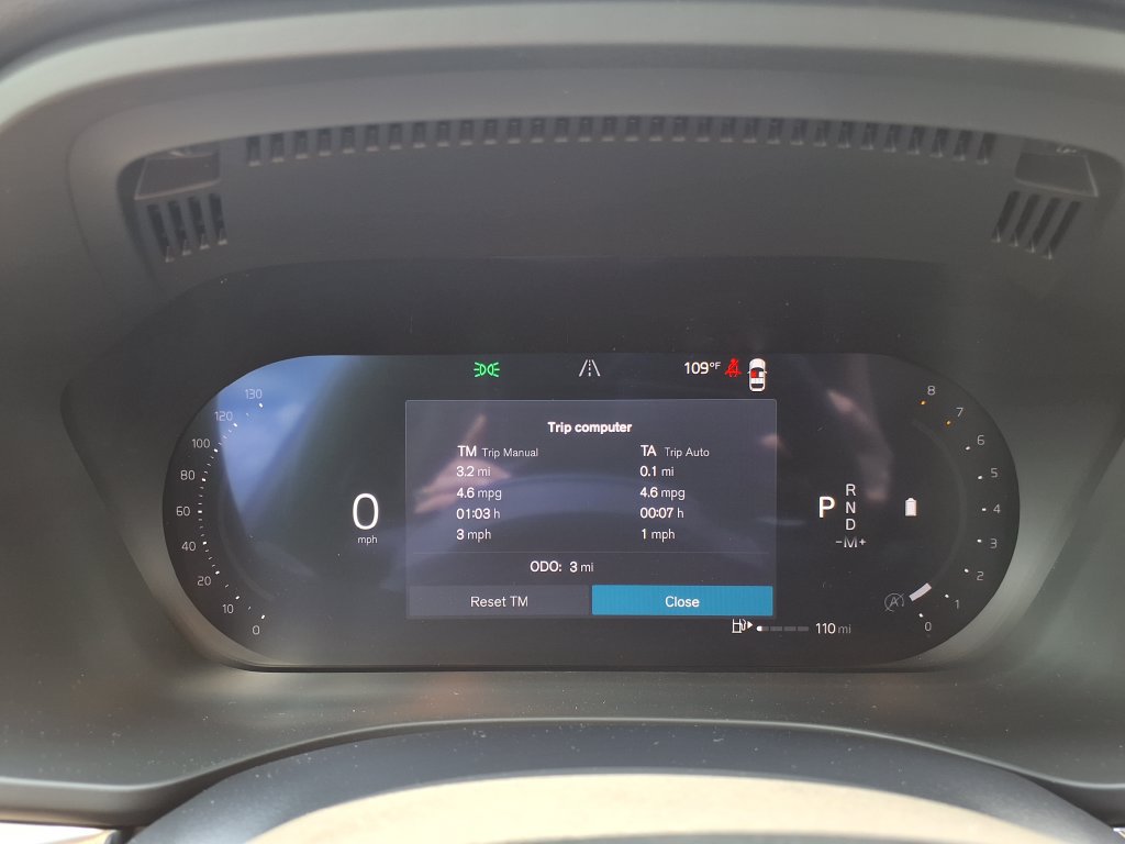 New 2026 Volvo XC60 B5 Plus w/ Protection Package Premier AWD/4WD image 27