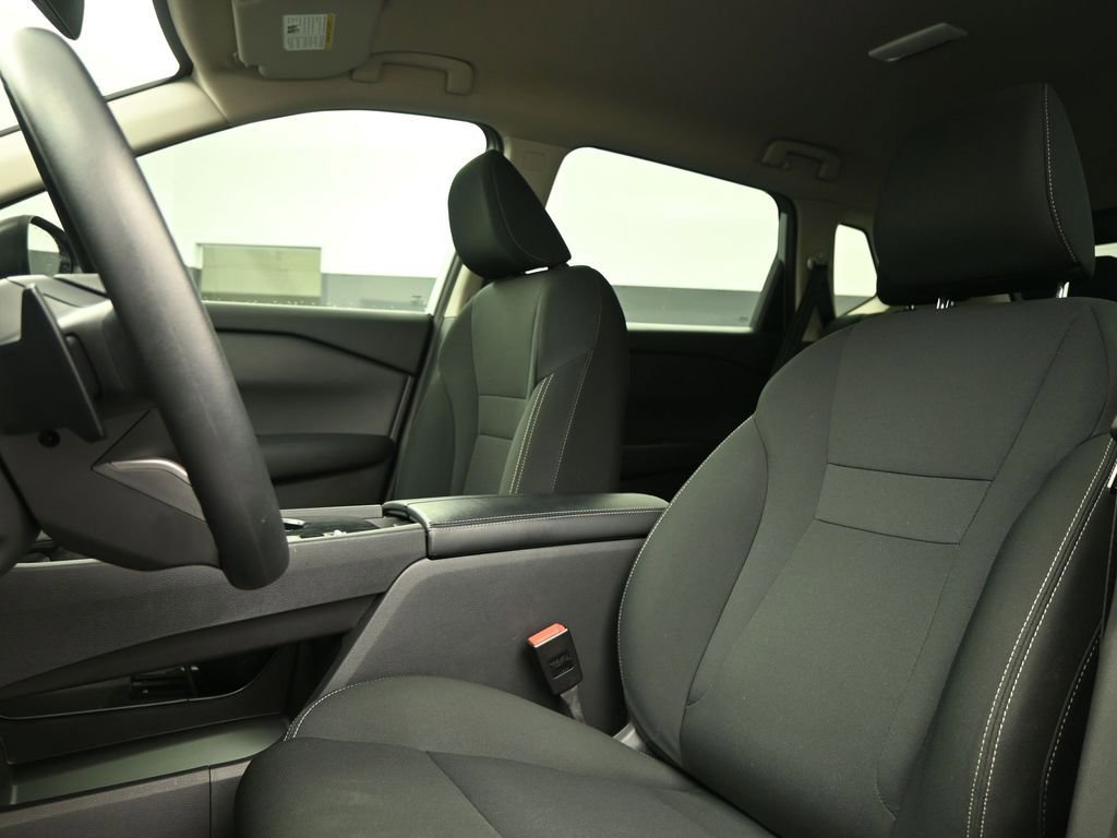 Used 2025 Nissan Rogue S FWD image 3