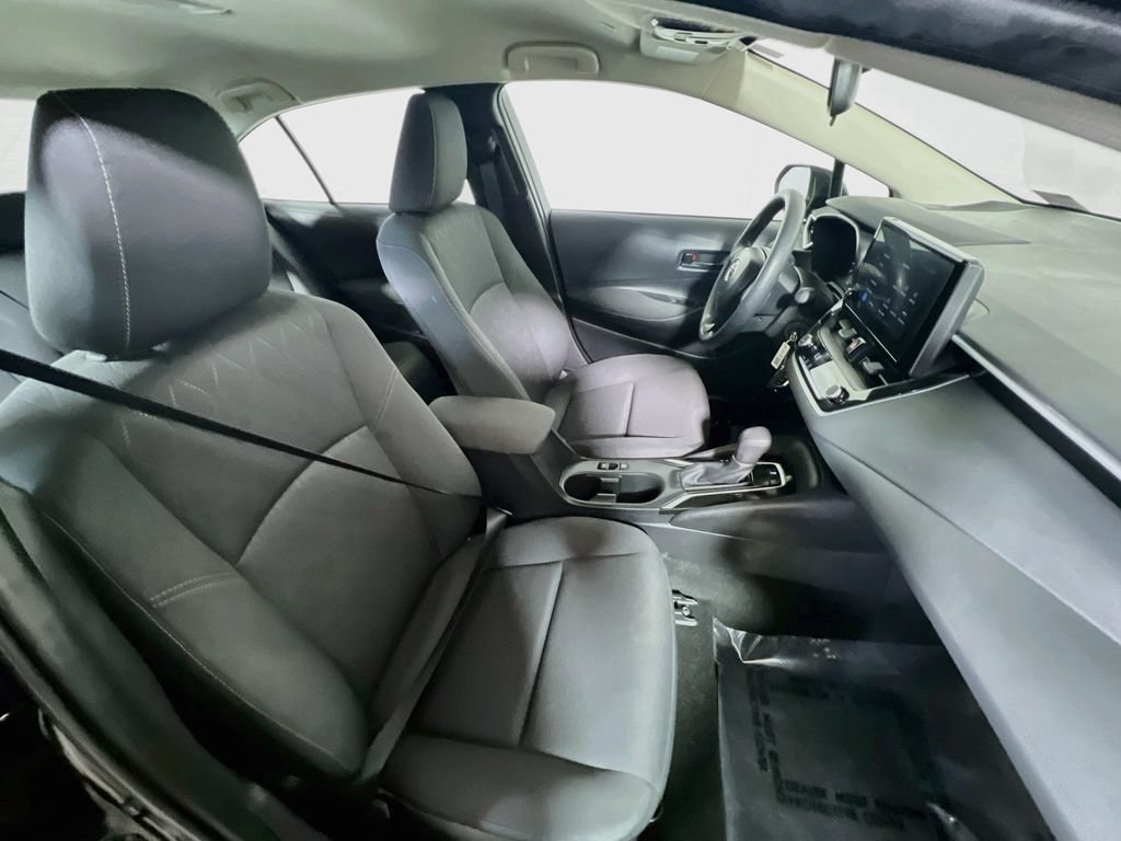 Certified 2025 Toyota Corolla LE FWD image 24