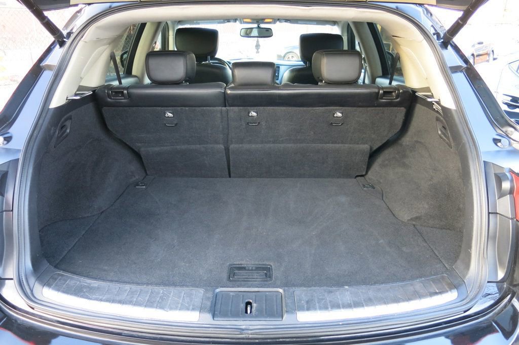 Used 2016 INFINITI QX70 AWD image 17