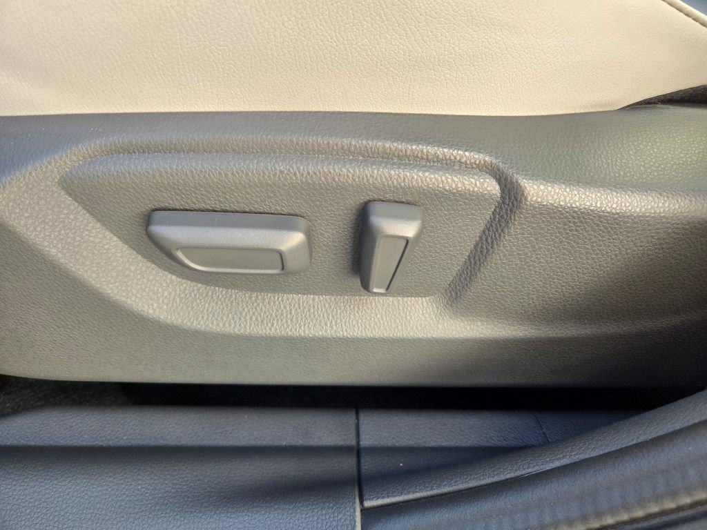 New 2026 Mitsubishi Eclipse Cross SEL image 17