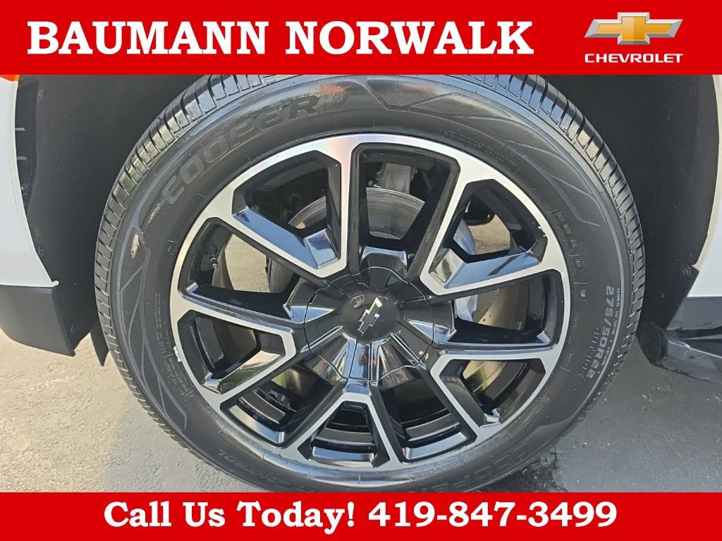 Used 2024 Chevrolet Tahoe RST w/ Luxury Package AWD/4WD image 16