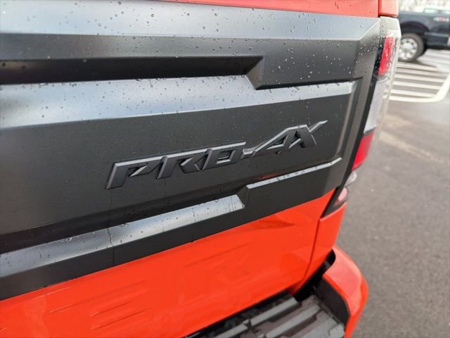 Used 2025 Nissan Frontier PRO-4X w/ Interior Protection Package image 9